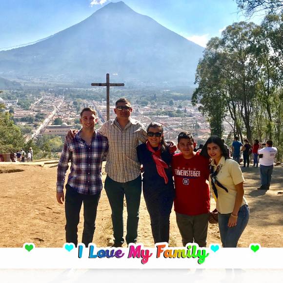 Meet your Posher, Elisa - Picture 1 of 1